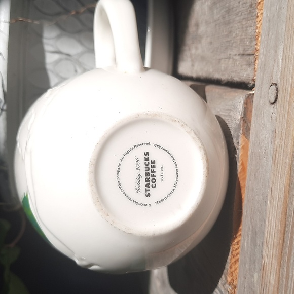 Starbucks 2006 3D Winter Scene + Christmas Tree Holiday Ceramic Mug 16oz. - Picture 6 of 6